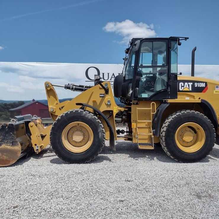 CATERPILLAR 910M