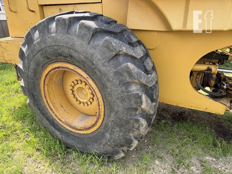 1997-caterpillar-928f-image-3