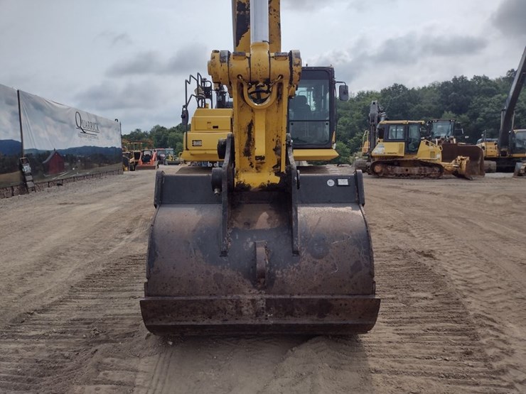komatsu-pc360-lci-11-image-24