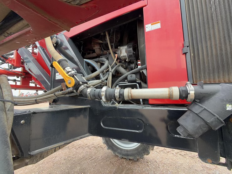 2009-case-ih-4420-self-propelled-sprayer-image-27