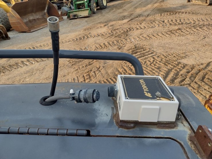 deere-650j-lt-image-33