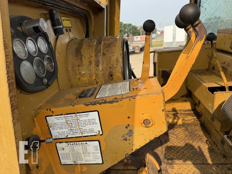 fiat-allis-bulldozer-w/-__-ft.-4-way-blade-8318-image-30