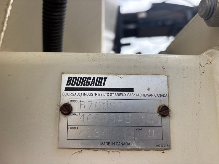 2011-bourgault-3310-75-image-13