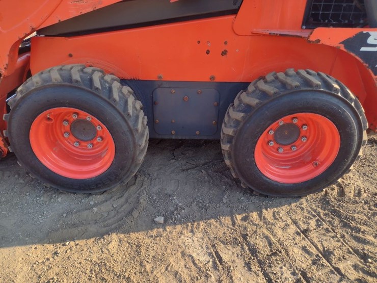 kubota-ssv75-image-14
