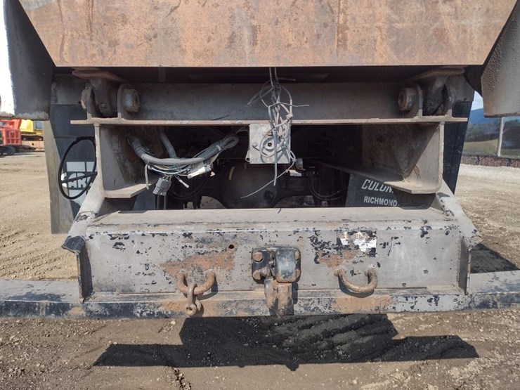 ford-f750-image-32