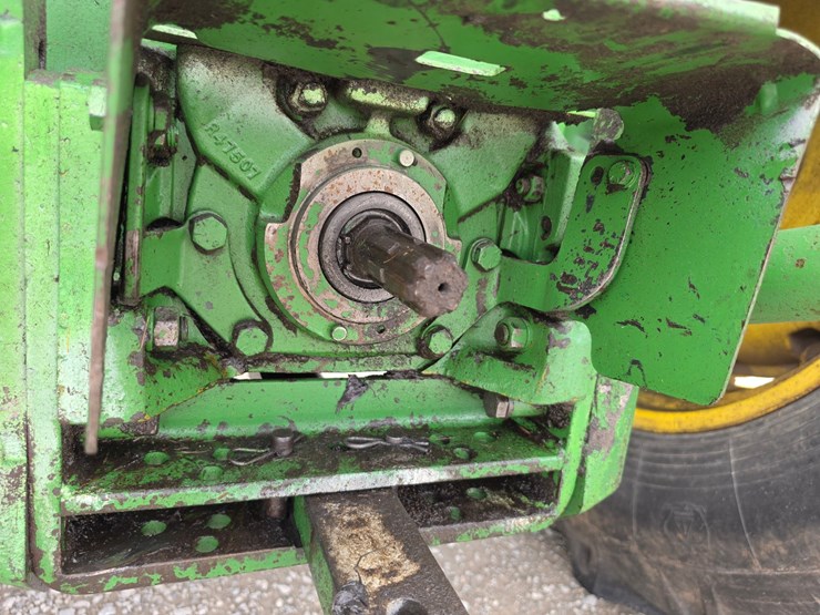 john-deere-4040-image-9