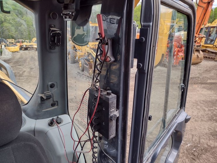 deere-350g-lc-image-12