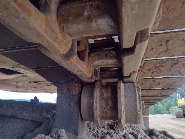 komatsu-pc360-lci-11-image-18