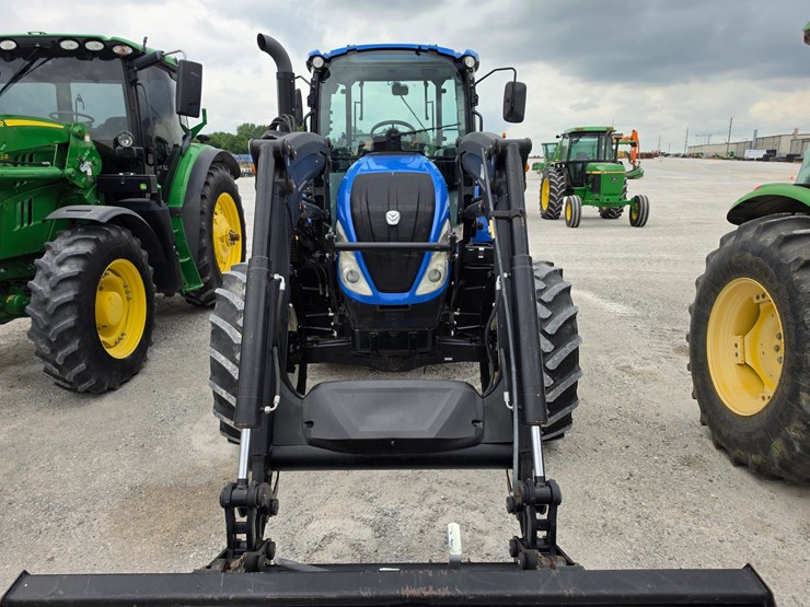 2017-new-holland-t5.110-image-4