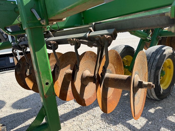 2004-john-deere-637-image-9