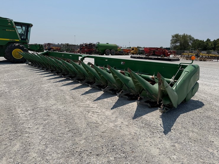 2018-john-deere-716c-image-25