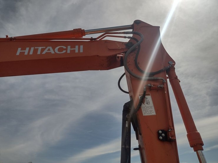 hitachi-zx160-lc-6n-image-26