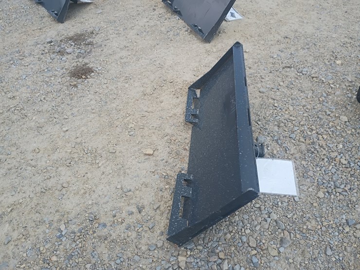 #l76-071-•-landhonor-utility-hitch-adapter-skid-steer-attachment-image-4