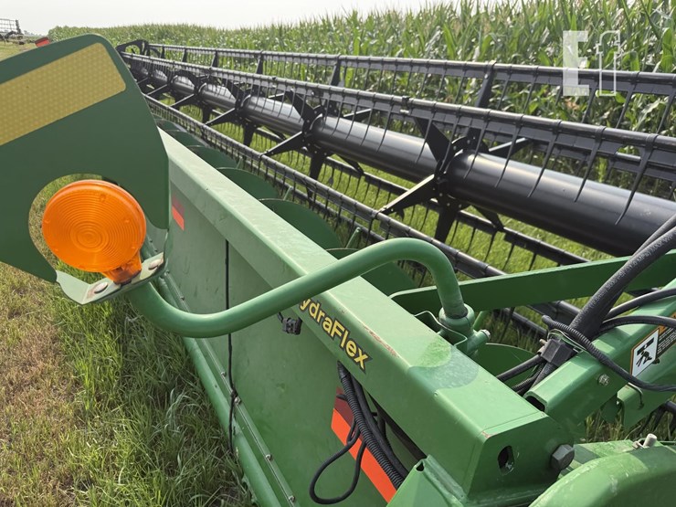 2009-john-deere-635f-image-4
