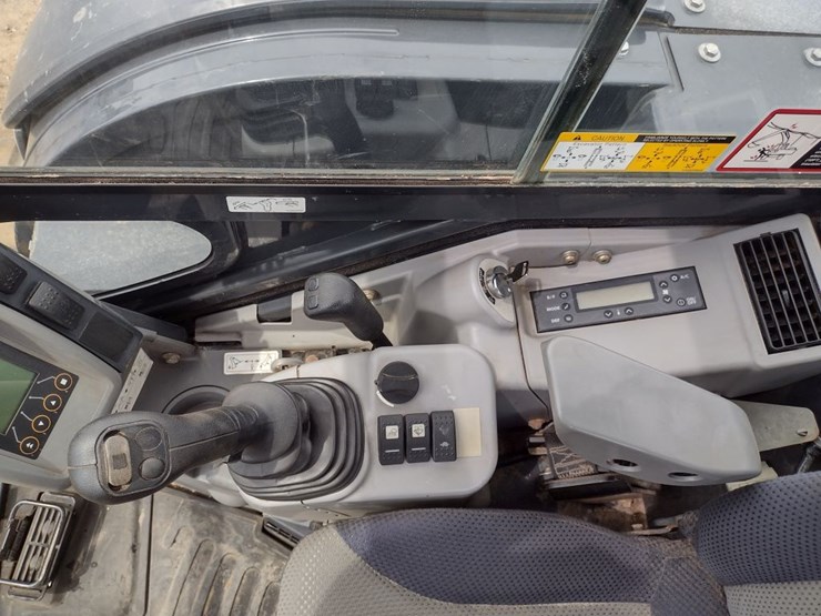 deere-60g-image-8