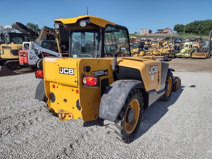 jcb-525-image-31