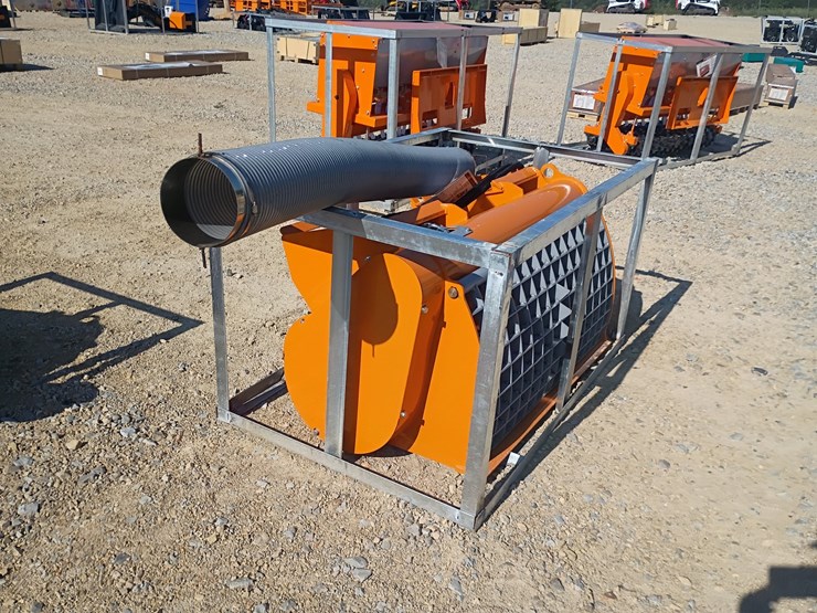 #l76-006-•-landhonor-concrete-mixer-skid-steer-attachment-image-8