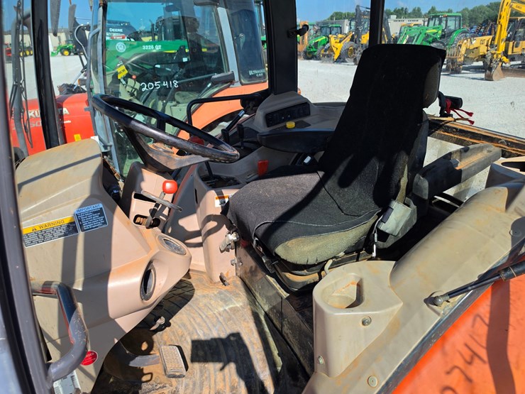 2014-kubota-m9960-image-11