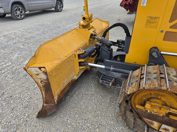 2016-deere-550k-xlt-image-5