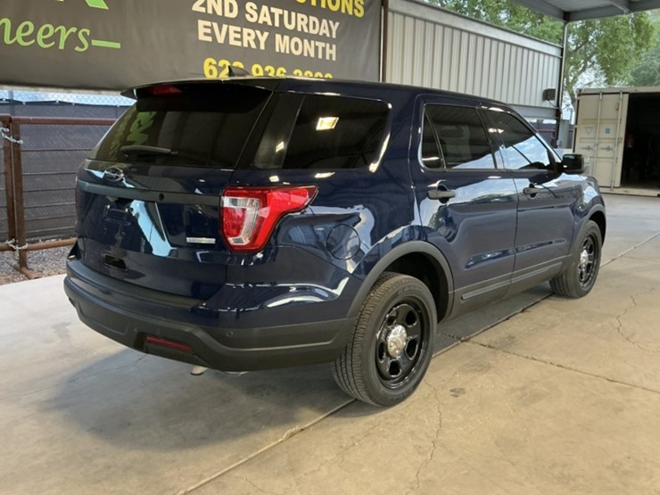 2018-ford-explorer-image-7