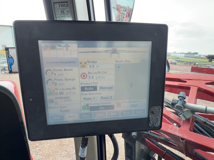 2009-case-ih-4420-self-propelled-sprayer-image-62