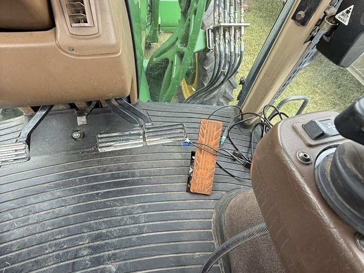 2010-john-deere-7830-image-56