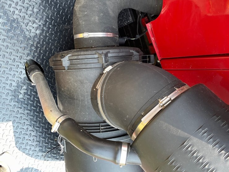 2018-case-ih-7240-image-93
