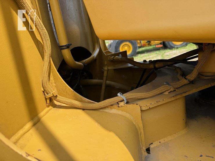 1997-caterpillar-928f-image-14