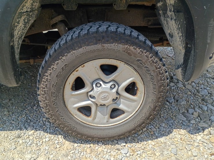 2010-toyota-tundra-image-83
