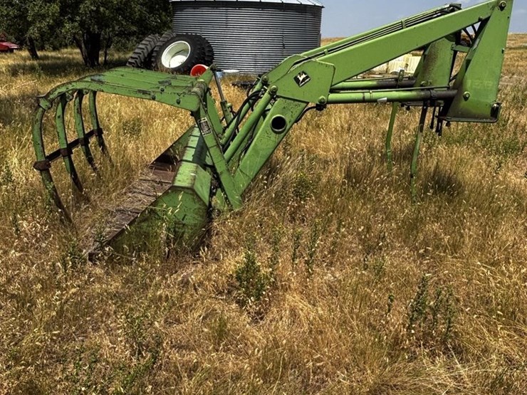 john-deere-158-image-3