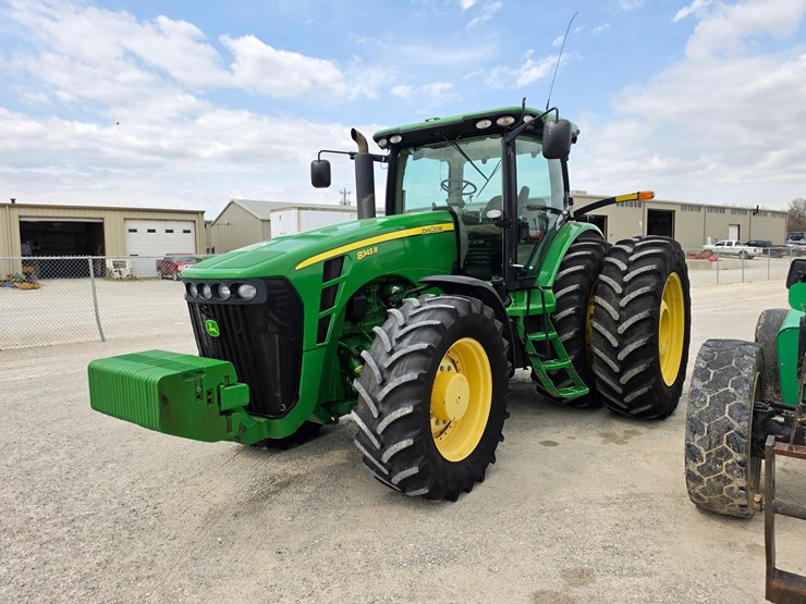 2010-john-deere-8345r-image-21