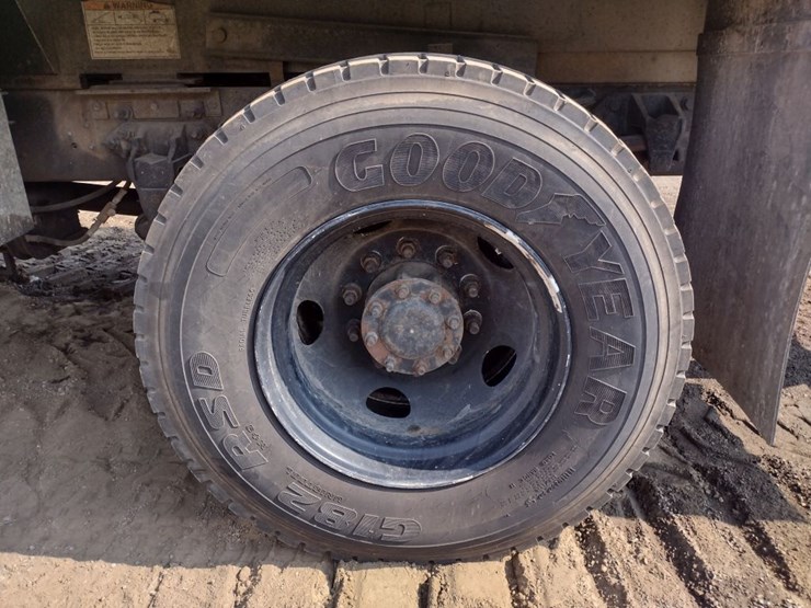 ford-f750-image-16
