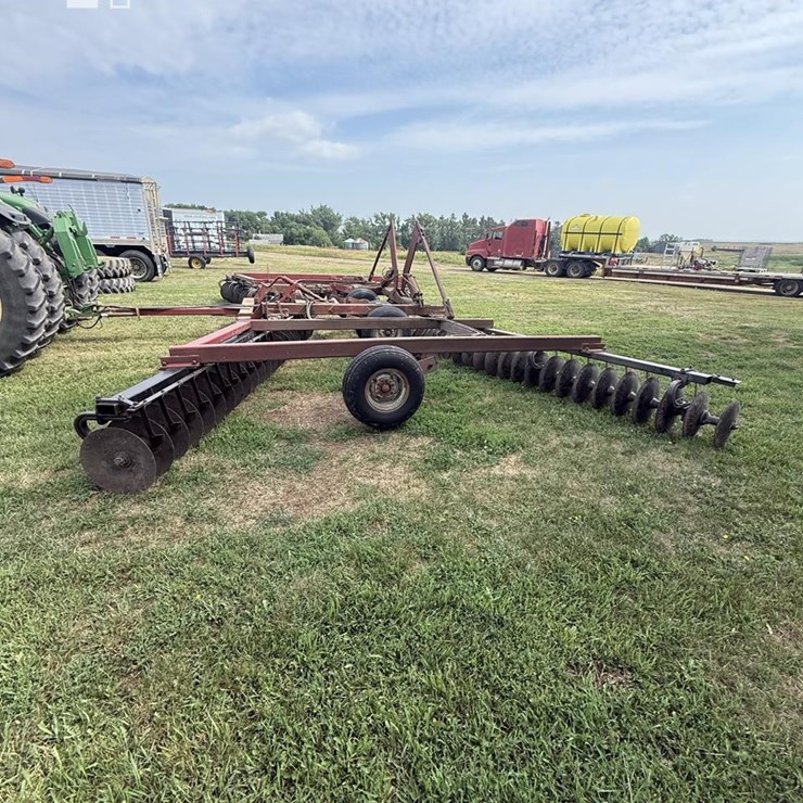 INTERNATIONAL 496