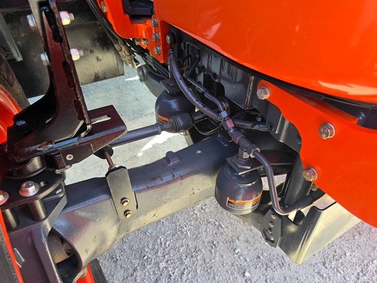 2019-kubota-m7-172-image-24