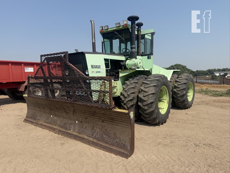 steiger-bearcat-iii-st225-image-1