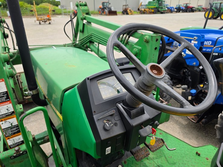 2000-john-deere-6210-image-11