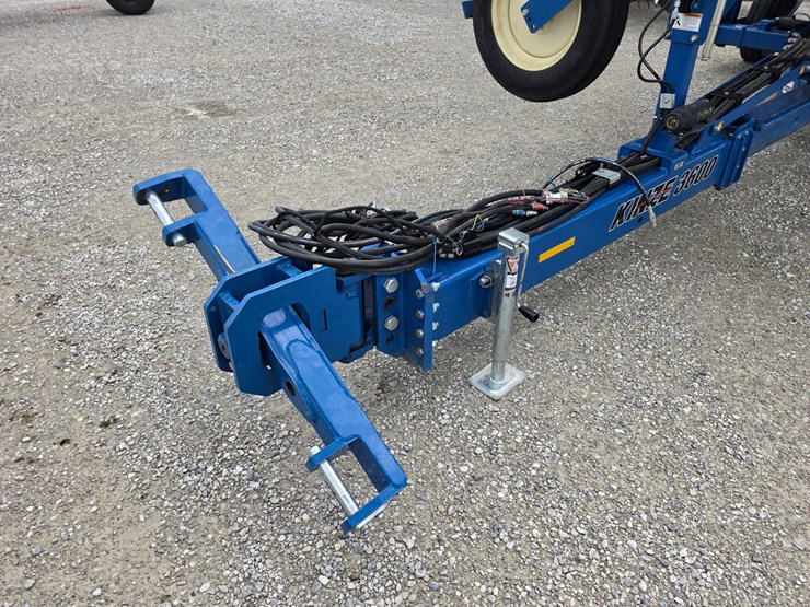 2013-kinze-3600-image-2