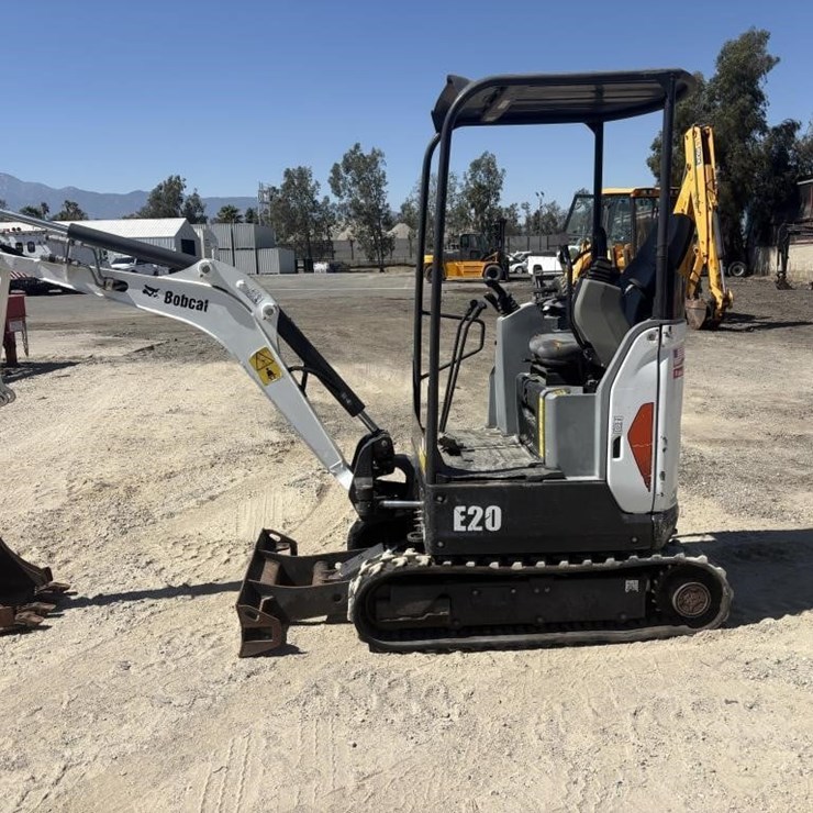 2019 BOBCAT E20