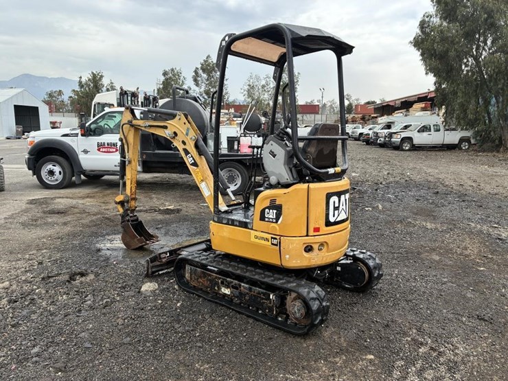 2013-caterpillar-301.7d-cr-image-4