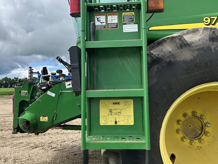 2007-john-deere-9760-sts-image-10