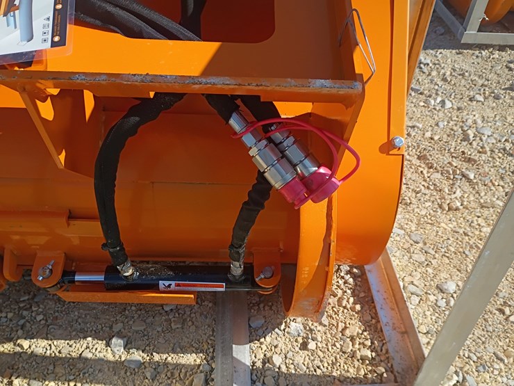 #l76-005-•-landhonor-concrete-mixer-skid-steer-attachment-image-9