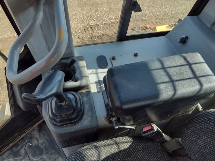 caterpillar-d5g-xl-image-7