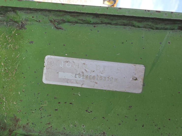 john-deere-146-image-4