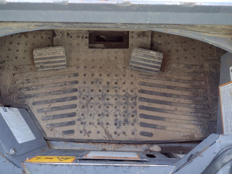 takeuchi-tl12v2-image-12