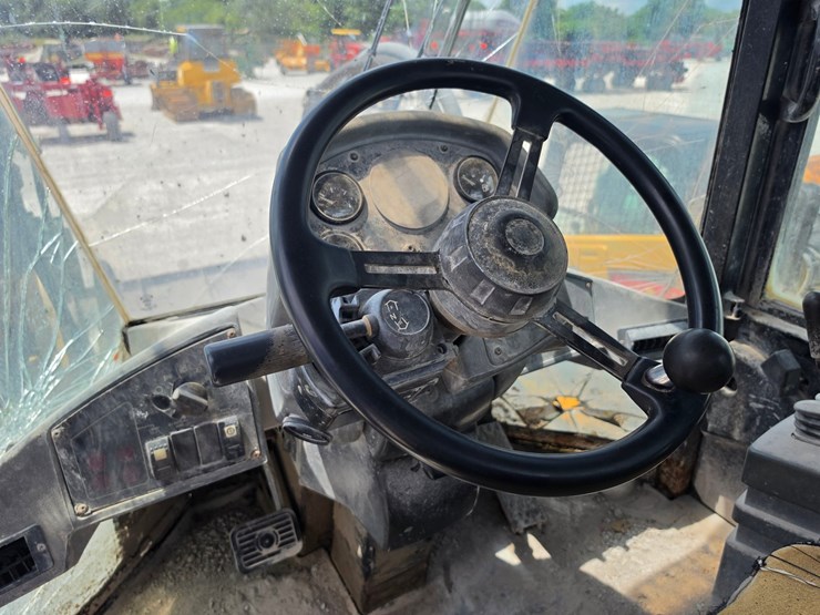 1998-caterpillar-it28g-image-15