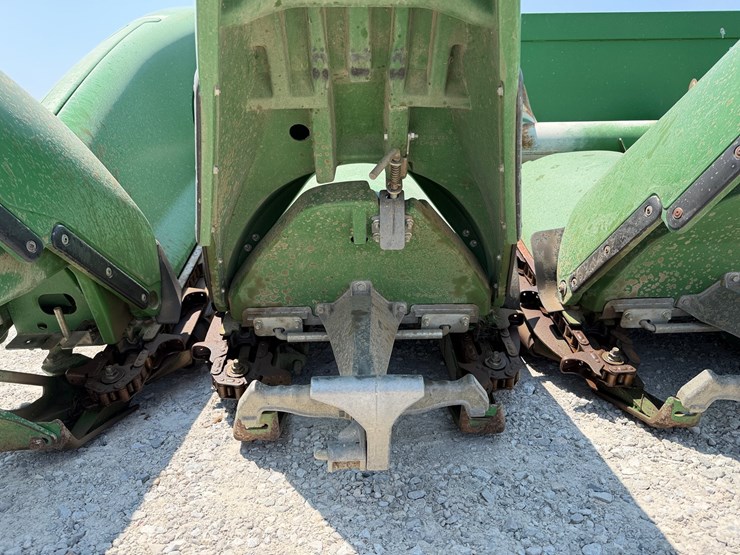 2018-john-deere-716c-image-3