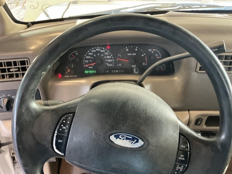 2003-ford-f250-image-16