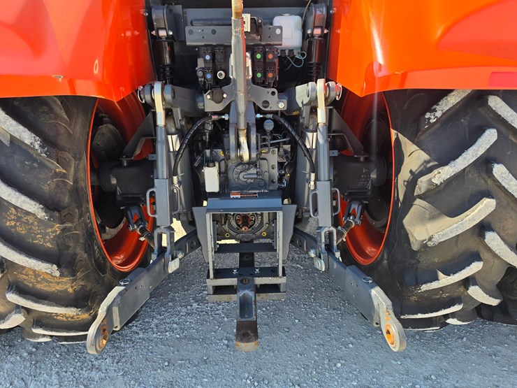 2019-kubota-m7-172-image-19