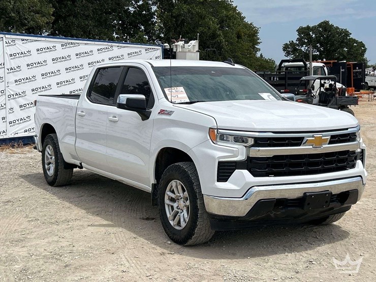 2023-chevrolet-silverado-1500-image-4