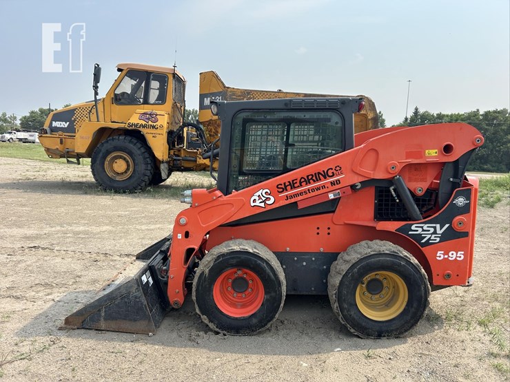 kubota-ssv75-image-2